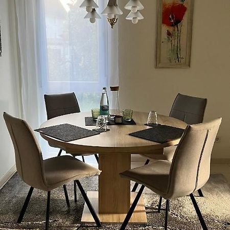 Apartment Centrally Located In The Rhine-Main Area Riedstadt Exteriör bild