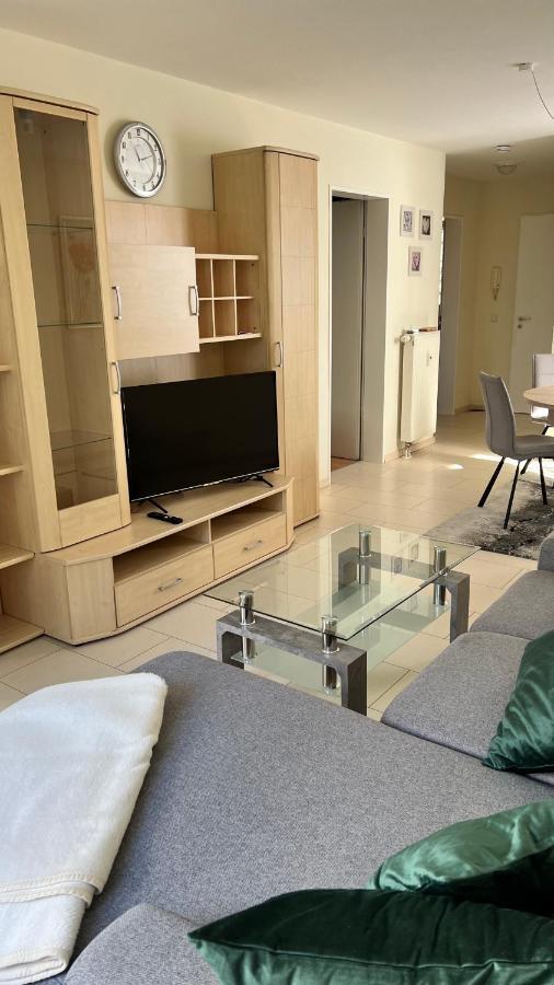 Apartment Centrally Located In The Rhine-Main Area Riedstadt Exteriör bild